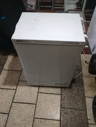 Mini congelador blanco usado - miniatura 1