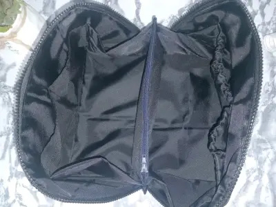 Neceser negro para viaje - miniatura 3