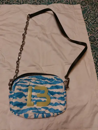 Cartera estampada con correa de cadena - miniatura 3