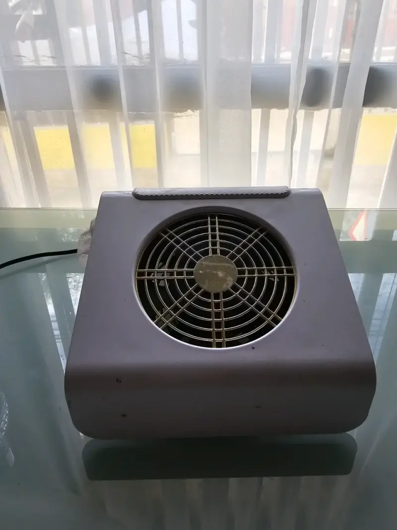 Extractor de polvo para uñas - 2