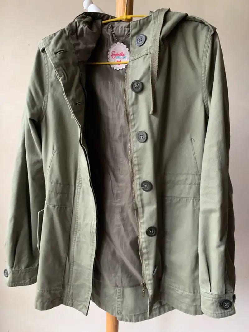 Chaqueta verde con capucha - 5