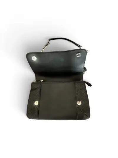Cartera negra GUESS con diseño - miniatura 3