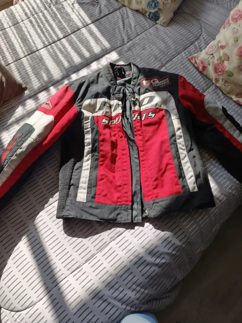 Chaqueta negra talla L - 4