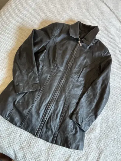 Chaqueta de cuero negro vintage - miniatura 1