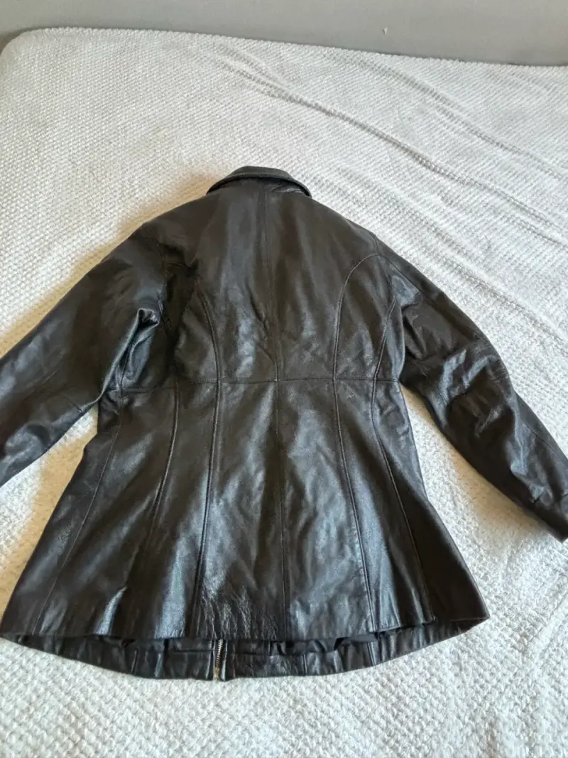Chaqueta de cuero negro vintage - 4