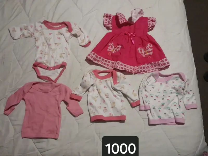 Ropa infantil variada - 4
