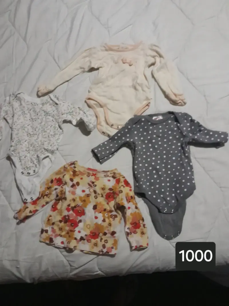 Conjunto ropa bebé floral y rosa - 4