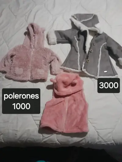 Abrigo gris con capucha - miniatura 1