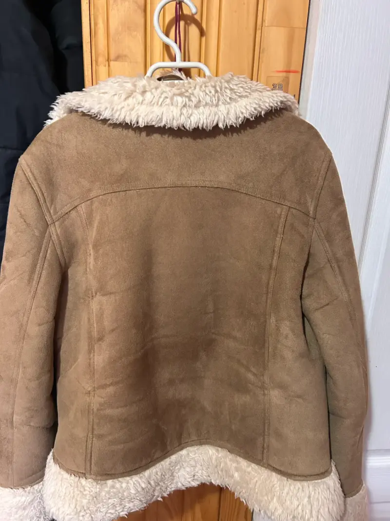 Chaqueta marrón con forro de lana - 4