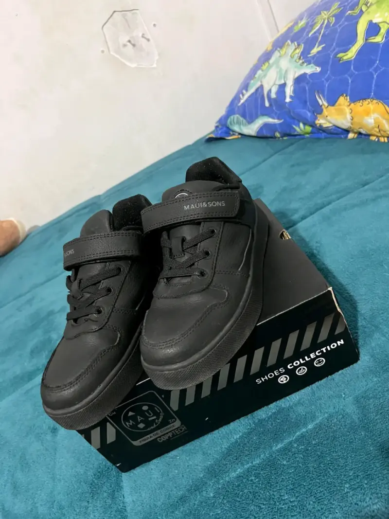 Zapatos negros Maui and Sons - 2