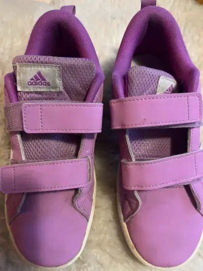 Zapatillas niña excelente estado Adidas - miniatura 1