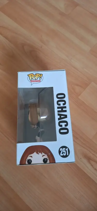 Figura Funko Pop Ochaco 251 - miniatura 4