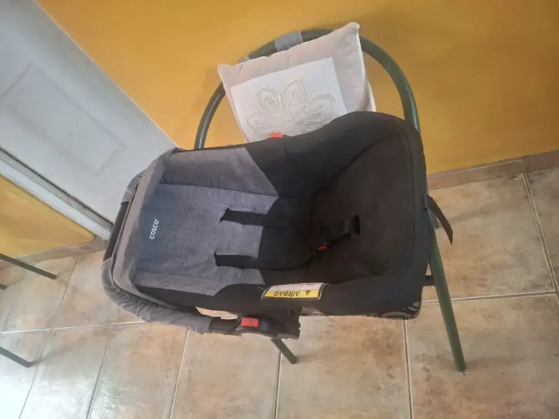 Silla para auto de bebé Cosco - 3