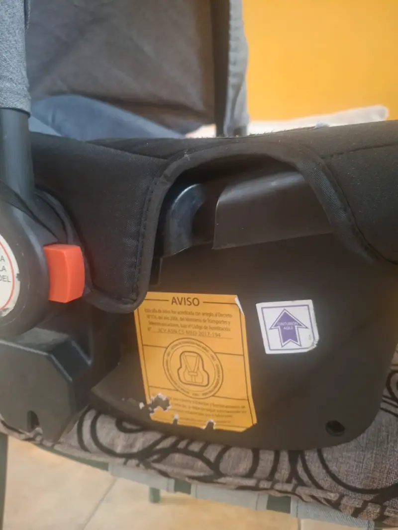 Silla para auto de bebé Cosco - 4