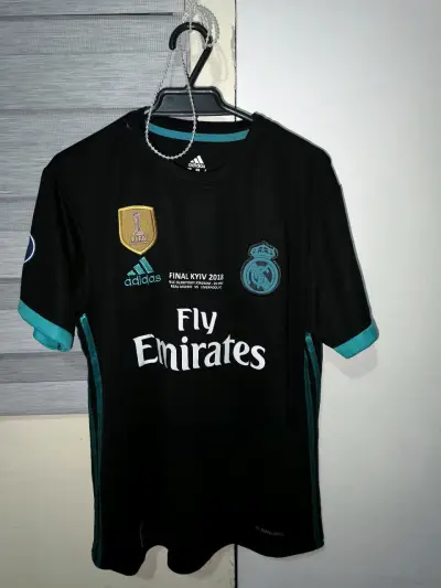 Camiseta negra deportiva Ronaldo - miniatura 3