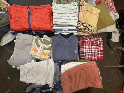 Ropa variada para niños - miniatura 1