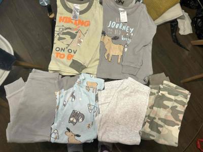 Ropa variada para niños - miniatura 3