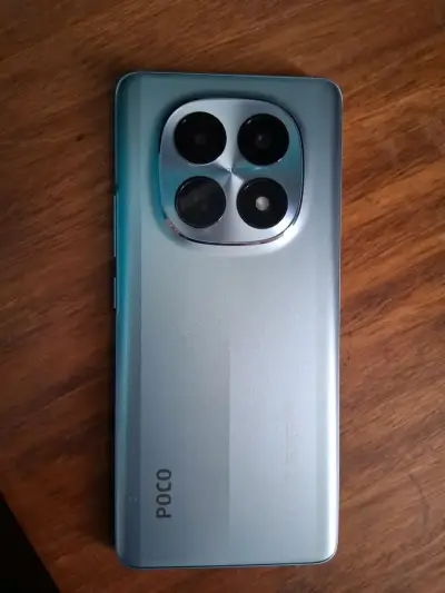Smartphone POCO plateado - miniatura 2