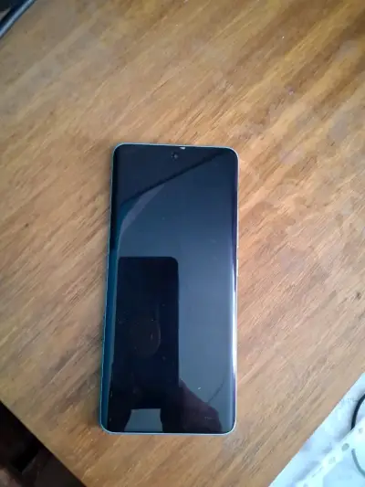 Smartphone POCO plateado - miniatura 4