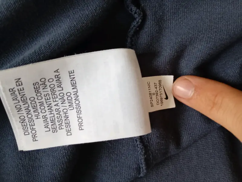 Polera azul oscuro Nike - 3