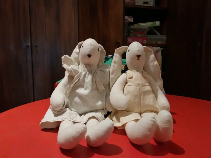 Muñecos de tela conejos