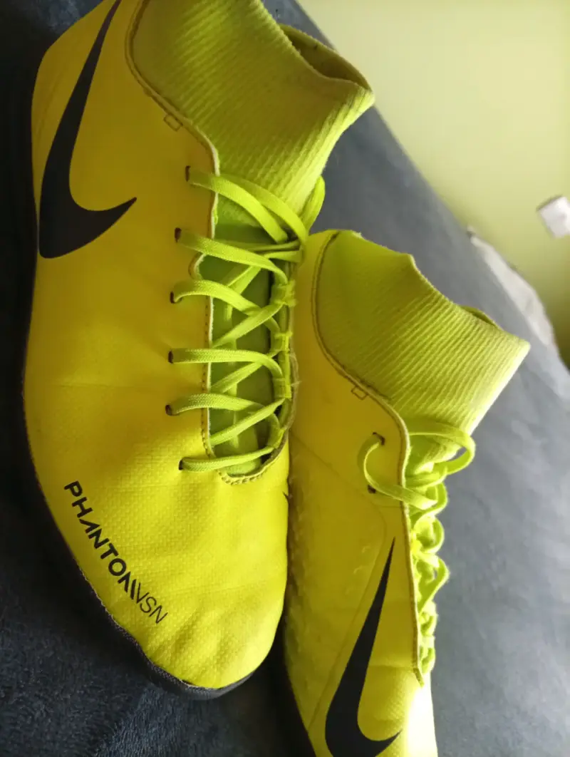 Zapatillas de futbol Nike Phantom número 42 10US - 2