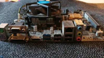 Placa madre ASUS H110M-R + CPU - miniatura 5