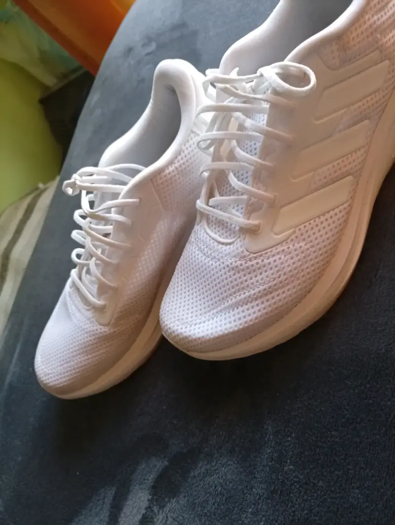Zapatillas deportivas Adidas número 40 - 2