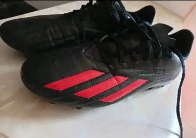 Zapatillas de fútbol Adidas Número 41 - miniatura 1