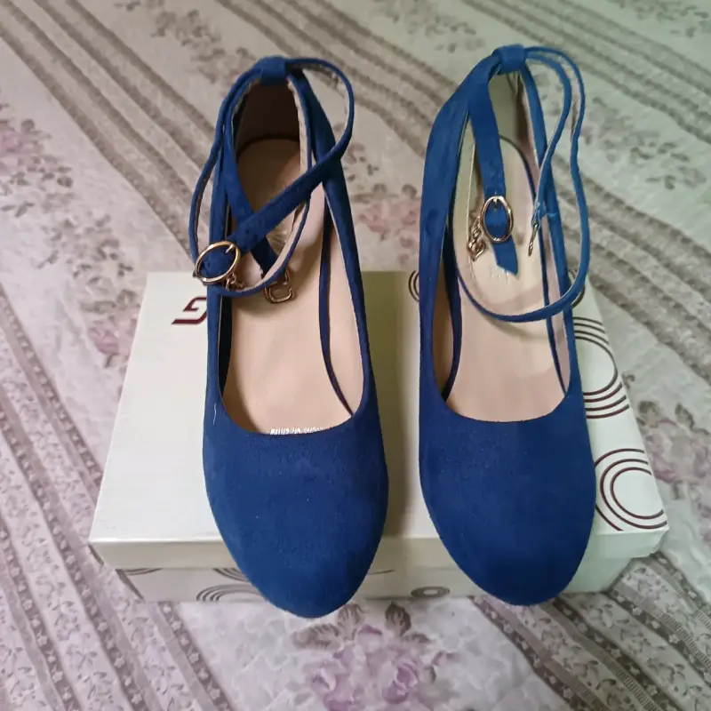 Zapatos azules seminuevos - 2