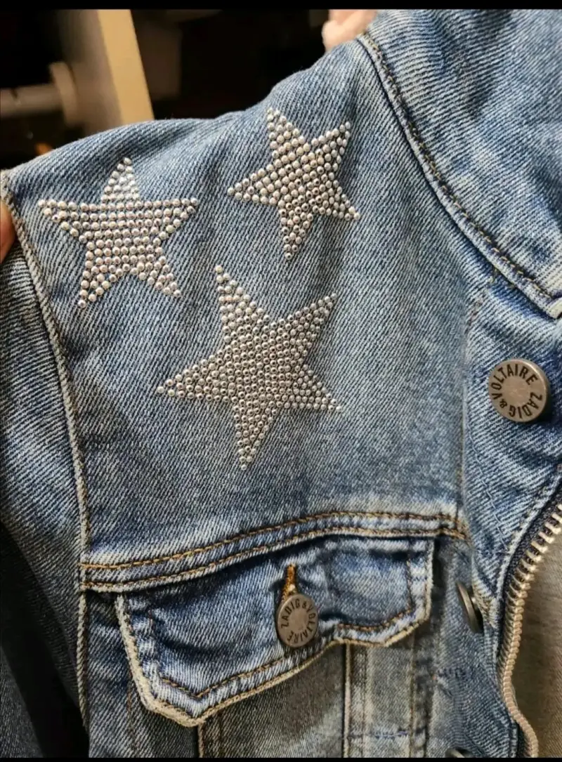 Chaqueta de jeans con estrellas - 1