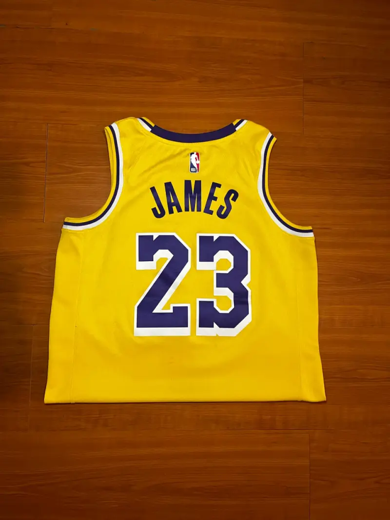 Jersey NBA Los Ángeles Lakers LeBron James 23 - 2