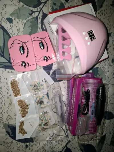 Kit de uñas completo y belleza - miniatura 1