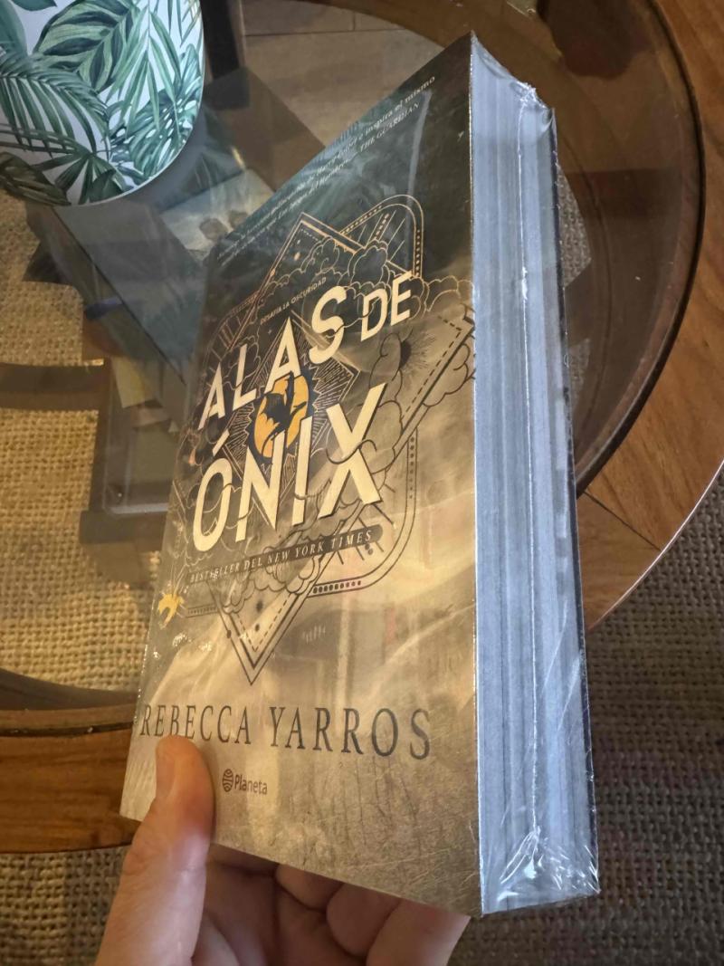 Libro 'Alas de Ónix' nuevo - 2