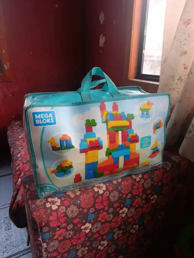 Bolsa Mega Bloks con bloques - miniatura 1