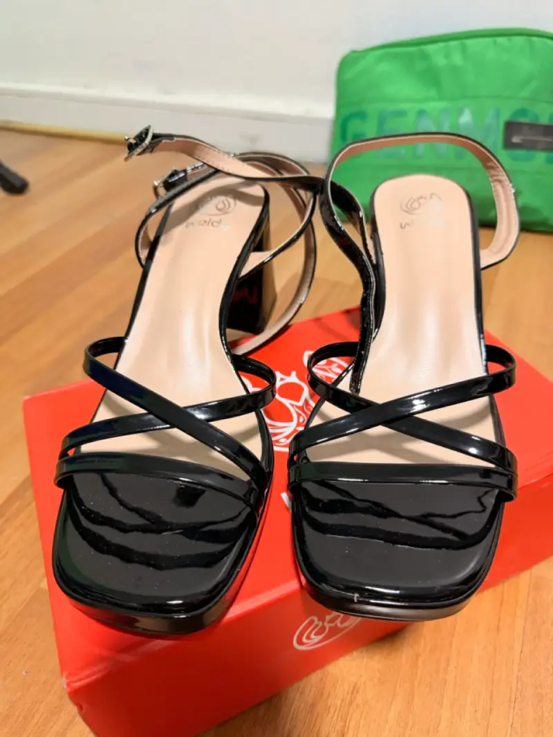 Sandalias negras con taco Weide - 5