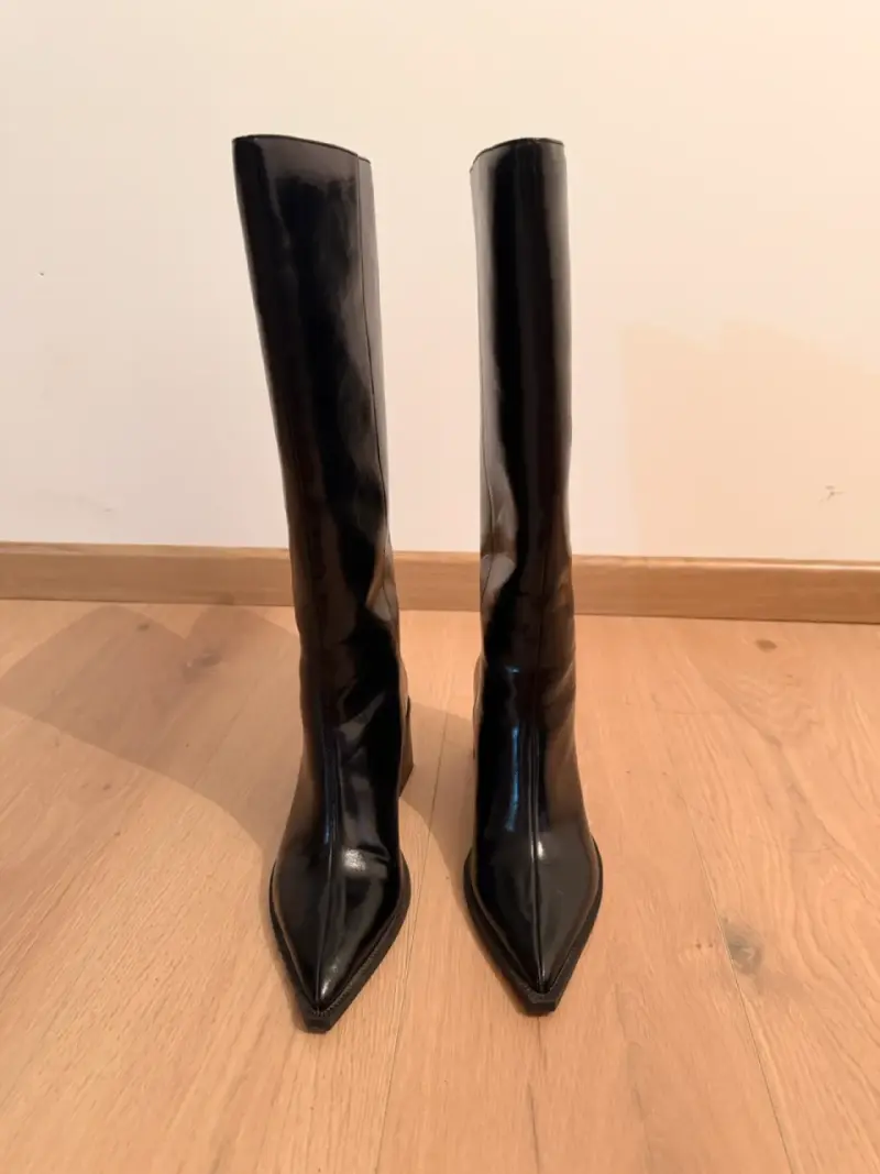 Botas negras de cuero Zara - 1
