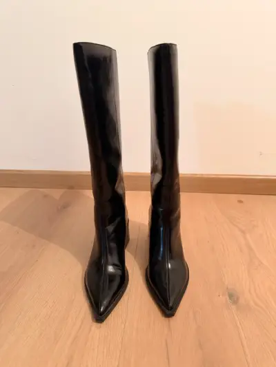 Botas negras de cuero Zara - miniatura 1