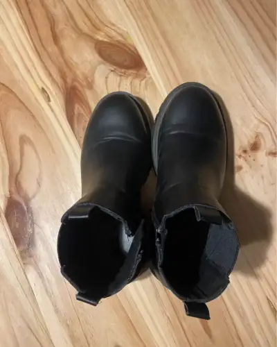 Botas negras Zara talla 36 - miniatura 1