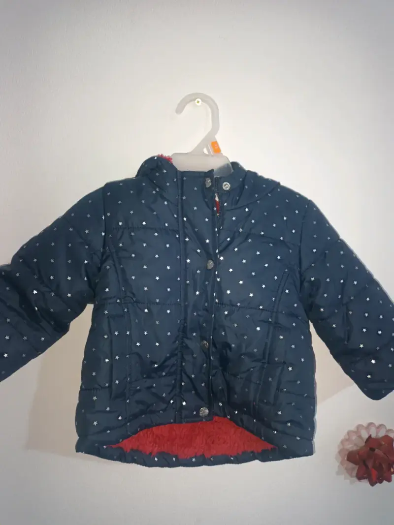 Chaqueta azul con estrellas