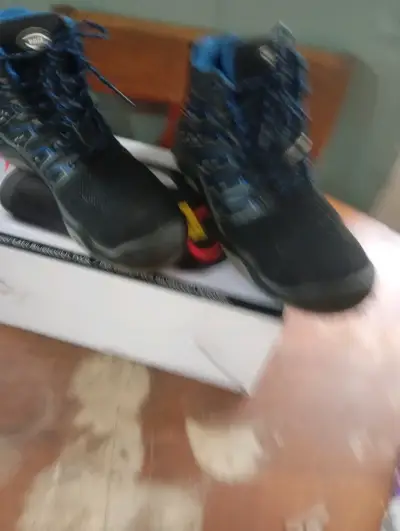 Botas negras de seguridad - miniatura 4