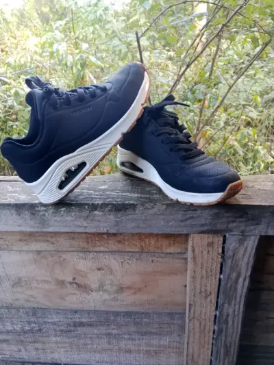 Zapatillas deportivas negras Skechers número 36 - miniatura 1