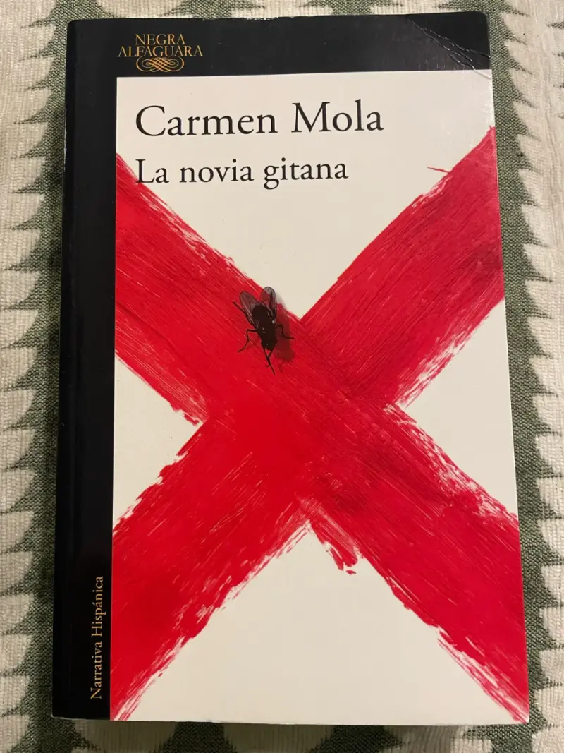 Libro 'La novia gitana' Carmen Mola - 1
