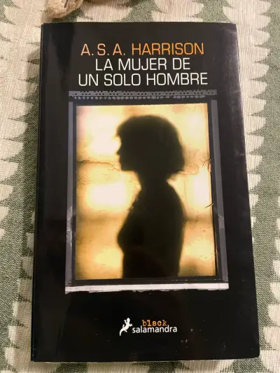 La mujer de un solo hombre - libro - miniatura 1