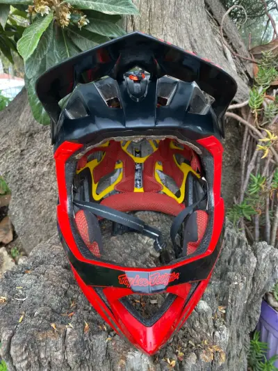 Casco Troy Lee Designs rojo - miniatura 1