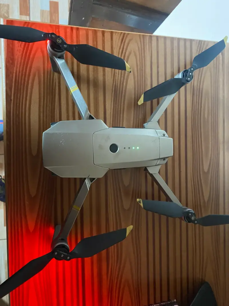 Drone DJI con accesorios completos - 5