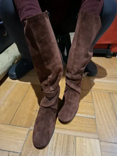 Botas de gamuza marrón - miniatura 1
