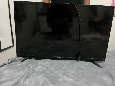 Televisor LED mediano - miniatura 4