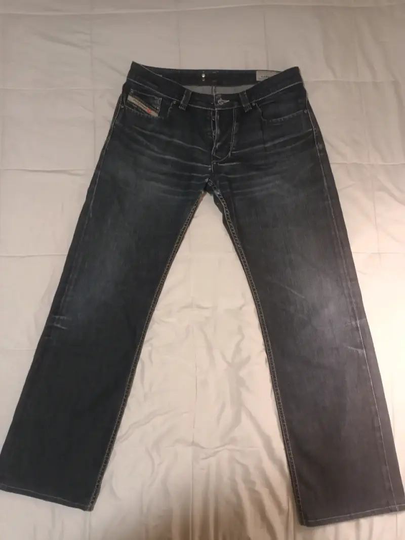 Jeans Diesel oscuros usados - 1