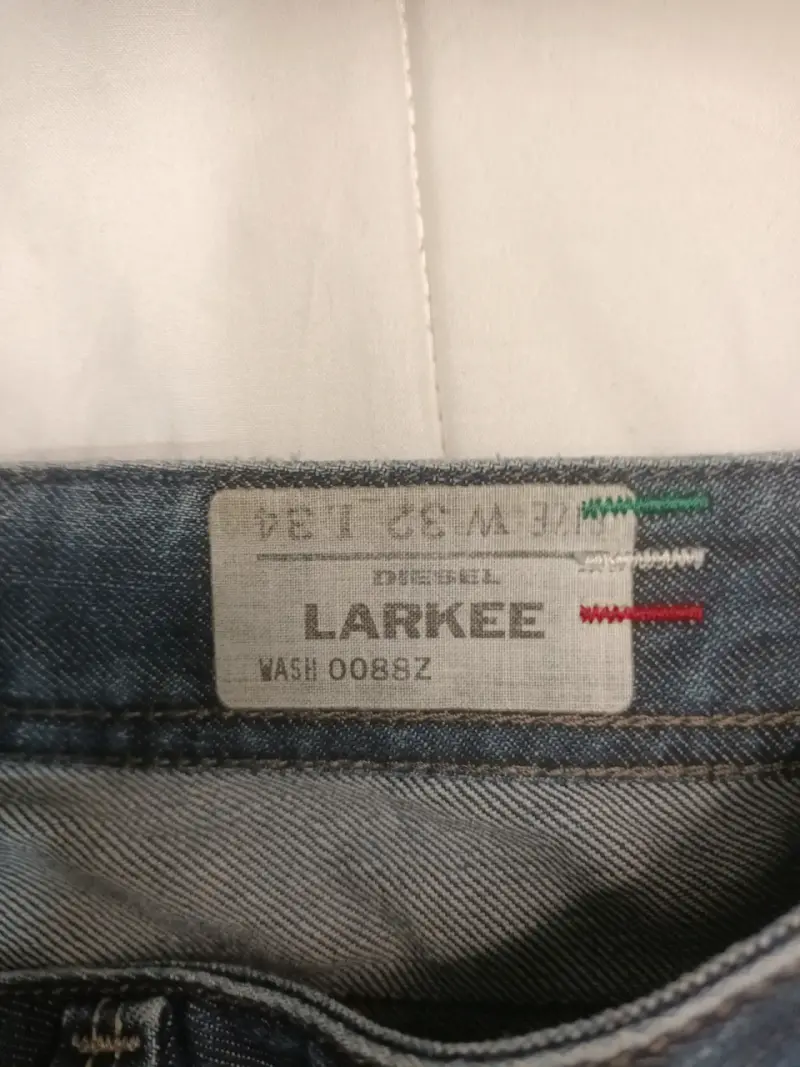 Jeans Diesel oscuros usados - 3